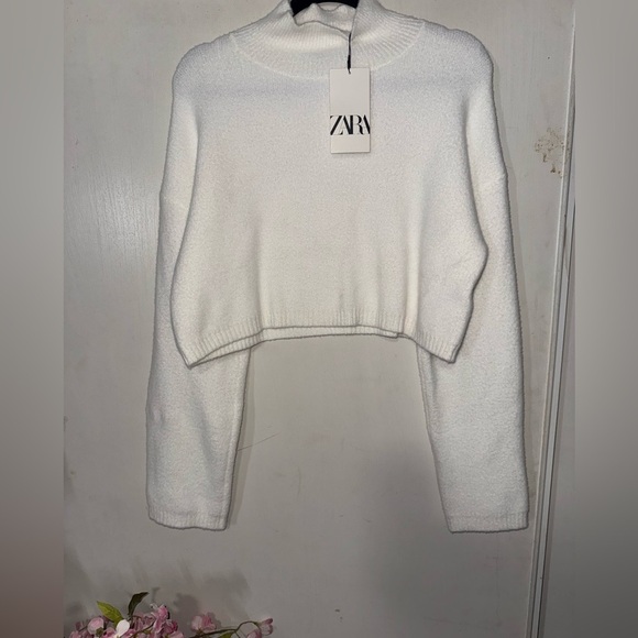 Zara  Knit Cropped Pullover - Picture 2 of 8